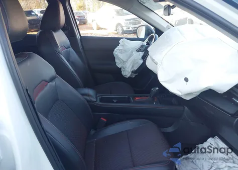 2025 Nissan Kicks Sr Intelligent Awd z USA, uszkodzony, nr VIN 3N8AP6DBXSL356061